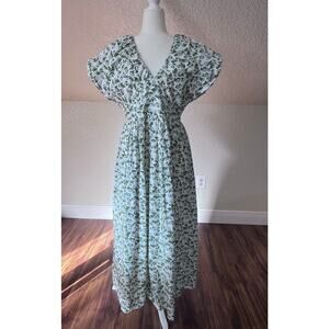 Society Social x Crown & Ivy Charlotte Floral Print Midi Dress 6 Green/White